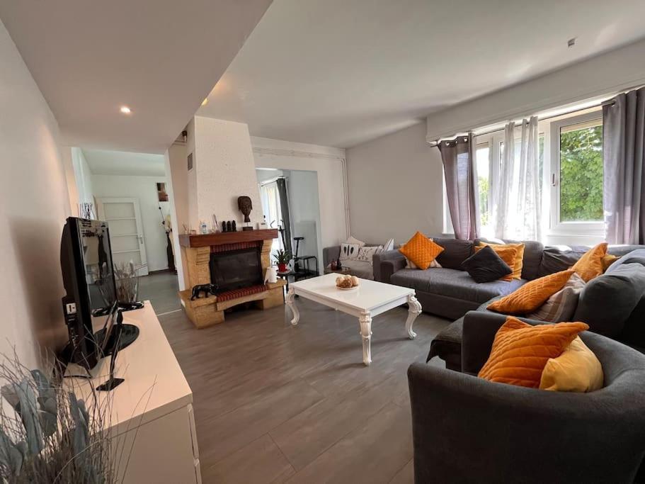 Cosy-rent Tv Wifi Parking